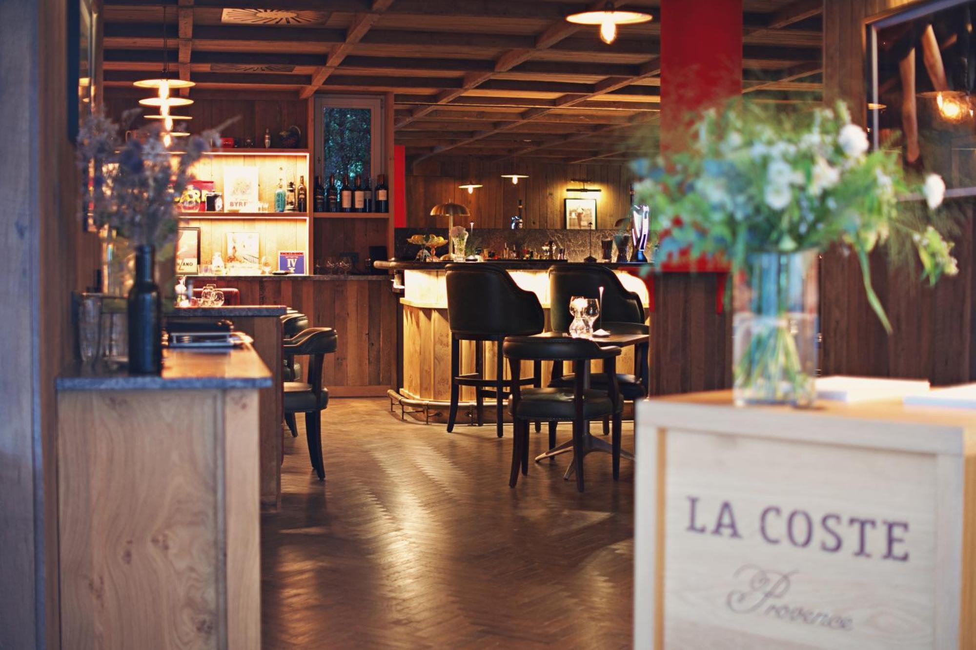 Auberge La Coste Le Puy-Sainte-Réparade Exterior photo